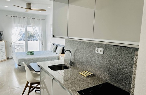 Lagos Apartment | Lagos Marina View studio apartment on main avenue