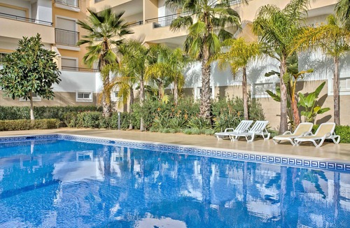 Funchal Apartment | LAGOS PALM TREE 1 WITH POOL by HOMING