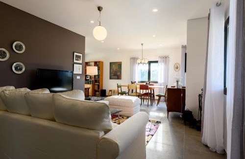 Ferro House | Laje da Bica Agroturismo