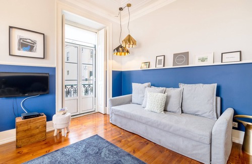 Santo Antonio Apartment | Large Bairro Alto B up to 22guests by Central Hill