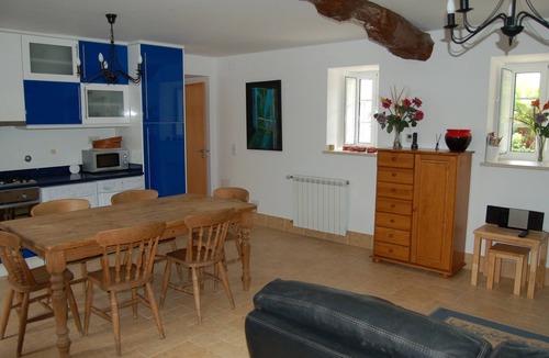 Cumeeira Apartment | Large High Specification Ground Floor Apartment, With Swimming Pool And Gardens