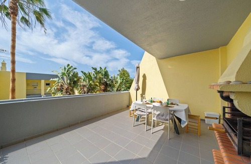 Telheiro Apartment | Large Sunny Terrace · Pool & Beach · Meia Praia