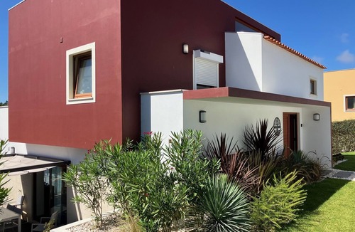 Casalinho Villa | Large villa, private swimming pool, lagoon, beaches and 4 golf courses nearby