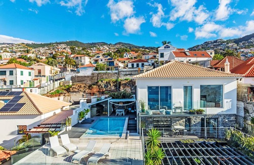 Santa Maria Maior House | Lazaro Exklusive Villa von HRM by Interhome