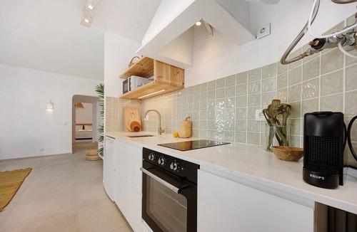Ameijeira House | Lemon House – Cozy Home Near the Beach and City Center