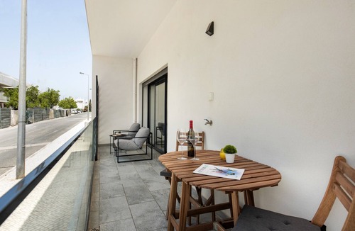 Cabanas Apartment | Light, Comfort and Prime Location