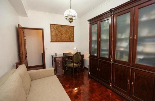 Sao Domingos de Benfica Apartment | Like-home-T4-Bright Benfica Apt-Terrace