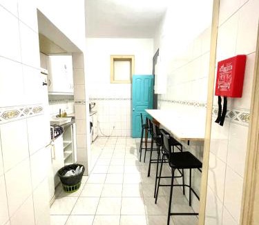 Sao Jorge de Arroios Hostel | Lisboa Parque Guest House