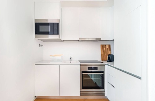 Sao Sebastiao da Pedreira Apartment | Lisbon 20 Modern Flat