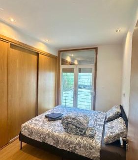 Santa Iria de Azoia Apartment | Lisbon Airport