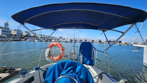 Parque das Nacoes Boat Rental | Lisbon Boat Puma 34