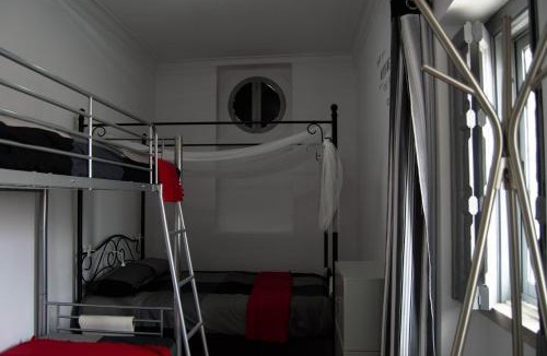 Olivais Hostel | Lisbon Hostel Terminal 3