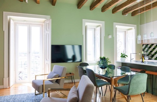 Sao Cristovao e Sao Lourenco Apartment | Lisbon Panoramic View -3Bedrs+3Baths+ Balconies+AC