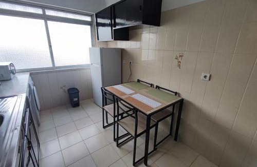 Alfragide Apartment | Lisbon spacious T2 in Damaia, Lisbon