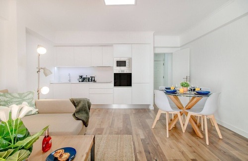 Pena Apartment | Lisbon Stay at Santo Antonio Flat