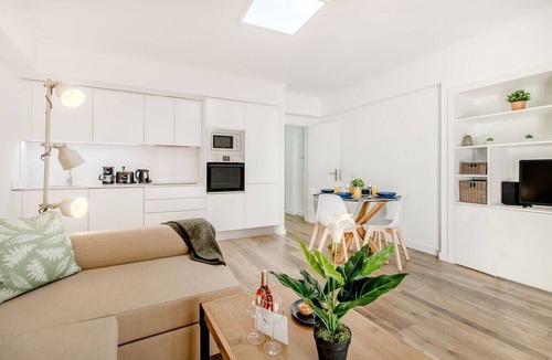 Pena Apartment | Lisbon Stay at Santo Antonio Flat