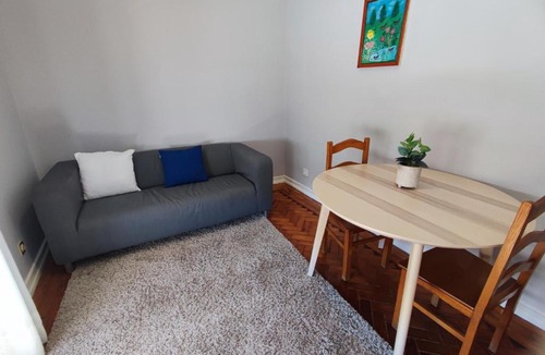 Reboleira Apartment | Lisbon traditional T2 with balcony in Damaia, Lisbon