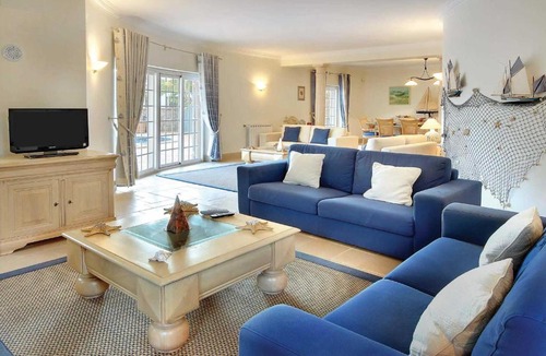Albufeira Villa | Lisianto