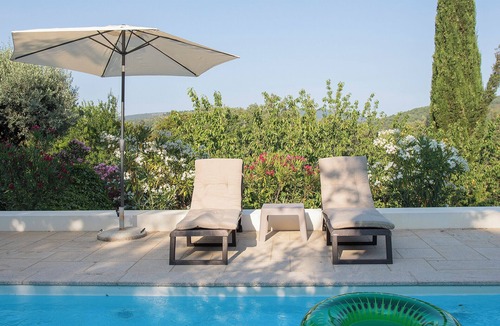 Reveladas House | Local 9 - Casa do chapim azul
