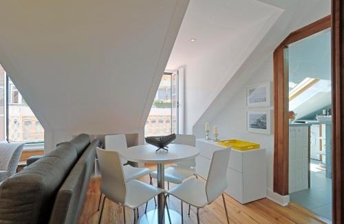 Sacramento Apartment | Localtraveling Downtown - Family Apartments