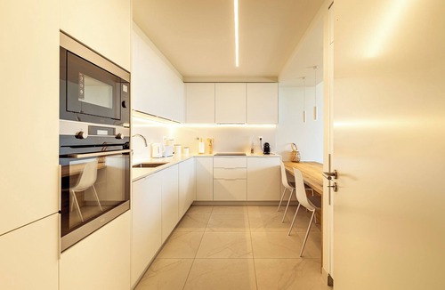 Armacao de Pera Apartment | Located in Armação de Pêra, Bayline Beachfront Living is a luxury private gated condominium with security service and an exclusive beachfront lifestyle.