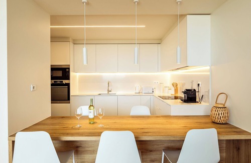Armacao de Pera Apartment | Located in Armação de Pêra, Bayline Beachfront Living is a luxury private gated condominium with security service and an exclusive beachfront lifestyle.