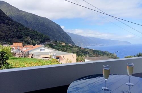 Ponta Delgada Villa | Lombada Villa Comfort