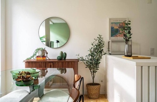 Lisbon Apartment | Lovely 2 bed apartment near Santos-O-Velho & Lapa