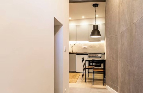 Santo Estevao Apartment | Lovely Grace
