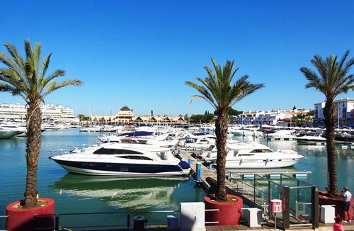 Quarteira Apartment | Lovely refurbished 2 bedroom 2 bathroom apartment with A/C in the Algarve