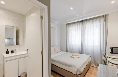 Alvalade Apartment | Lovely studio fully equipped near subway N13