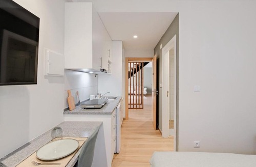 Alvalade Apartment | Lovely studio fully equipped near subway N13