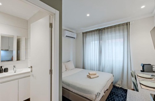 Alvalade Apartment | Lovely studio fully equipped near subway N5