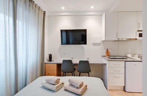 Alvalade Apartment | Lovely studio fully equipped near subway N6