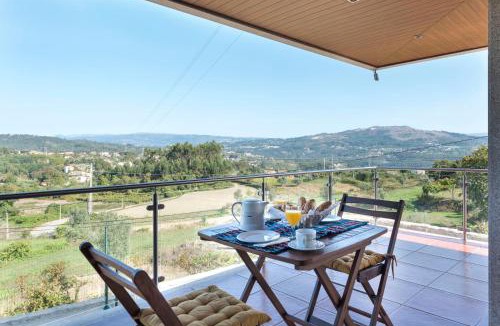 Penafiel House | LovelyStay - Casa Guimas
