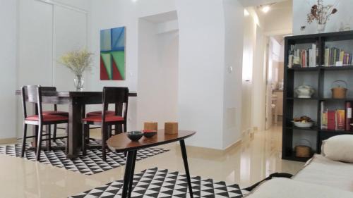 Evora Apartment | LUX - Casa Becco dos Assucares, free GARAGE - Centro Histórico