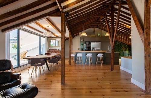 Lisbon Old Town Apartment | LuxLapa Duplex