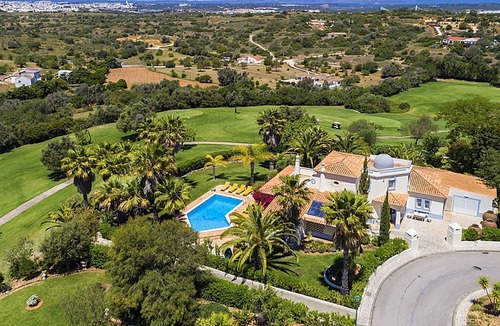 Estombar House | Luxuriöse Villa - Privater Pool und schöner Garten by Interhome
