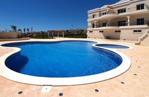 Porto de Mos Apartment | Luxurious 2 bedroom apartment with sea views in Porto De Mos