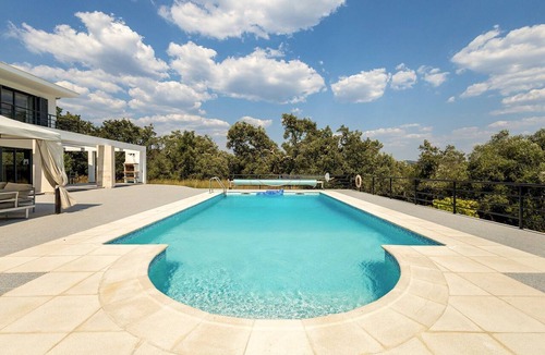 Ansiao House | Luxurious Retreat in Lousã Countryside