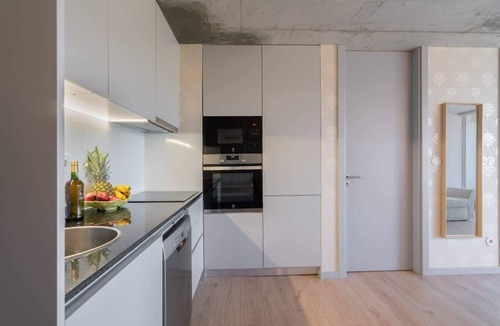 Vila Nova de Gaia Apartment | Luxurious Soft Flat | Balcony and Pool by HostWise