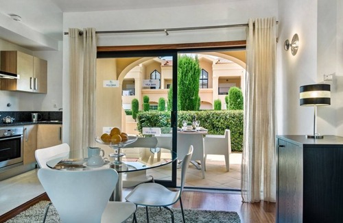 Praia da Luz Apartment | Luxury 2 Bedroom Resort Apartment - Sea And Beach