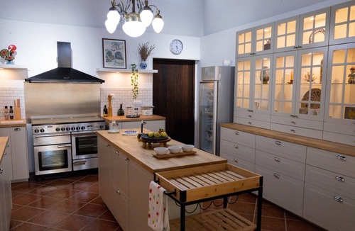 Vimieiro Villa | Luxury 7-bedroom villa Own Pool New Hotel system 2.5 garden Venda Do Duque