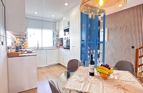 Calicos Apartment | Luxury Albufeira Townhouse with Terraces, Pool & Views by Be Cherish