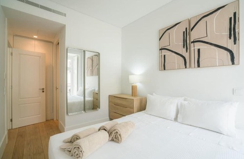 Chiado Apartment | Luxury Condo Lisbon City Center