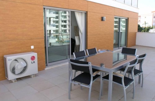 Olhos D'Agua Apartment | Luxury Front Line Apartment with large 60m2 Balcony