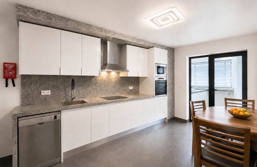 Machico Apartment | Luxury Mountain View Apartment in Machico