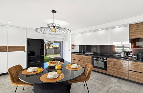 Areias de Sao Joao Apartment | ★Luxury Penthouse Apartment Private Jacuzzi, Albufeira