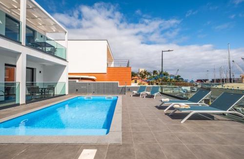 Canical Apartment | Luxury Seafront Escape II