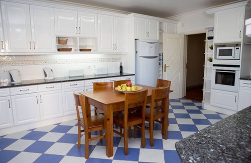 Pata de Baixo Villa | LUXURY VILLA RENTAL - PRIVATE & HEATED POOL